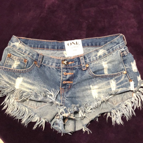 One Teaspoon Pants - One teaspoon jean shorts-Size 26